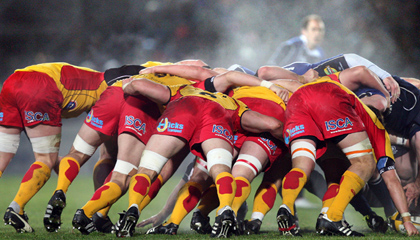 Newport Gwent Dragons Scrum