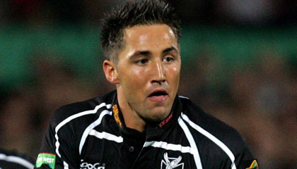 Gavin Henson starts at fullback against the Blues