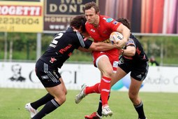 Morgan try sees Scarlets over the line