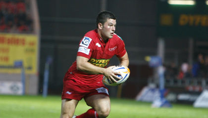 Scarlets look for win in Italy