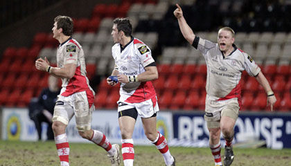 Ruan Pienaar watches his late penalty go over