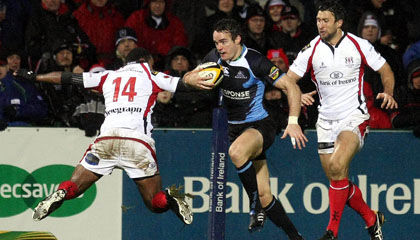 Try scorer Thom Evans on the attack against Ulster