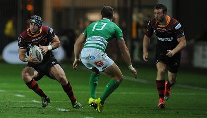 Centre Hughes re-signs for Newport Gwent Dragons