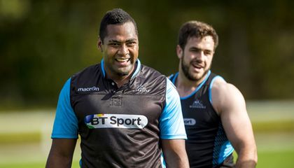 Naiyaravoro handed debut as Dunbar returns